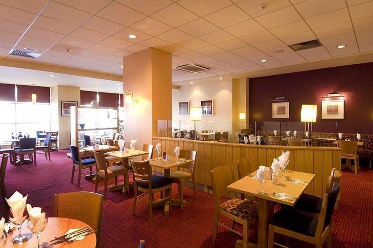 Premier Inn West Bromwich Central Exterior foto